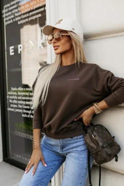 BLUZA BAWEŁNIANA Z OKRĄGŁYM DEKOLTEM Z NAPISEM STAYHERE BRĄZOWA