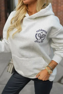 BLUZA DRESOWA Z KAPTUREM Z HAFTOWANYM NAPISEM CALIFORNIA TENNIS CLUB SZARA