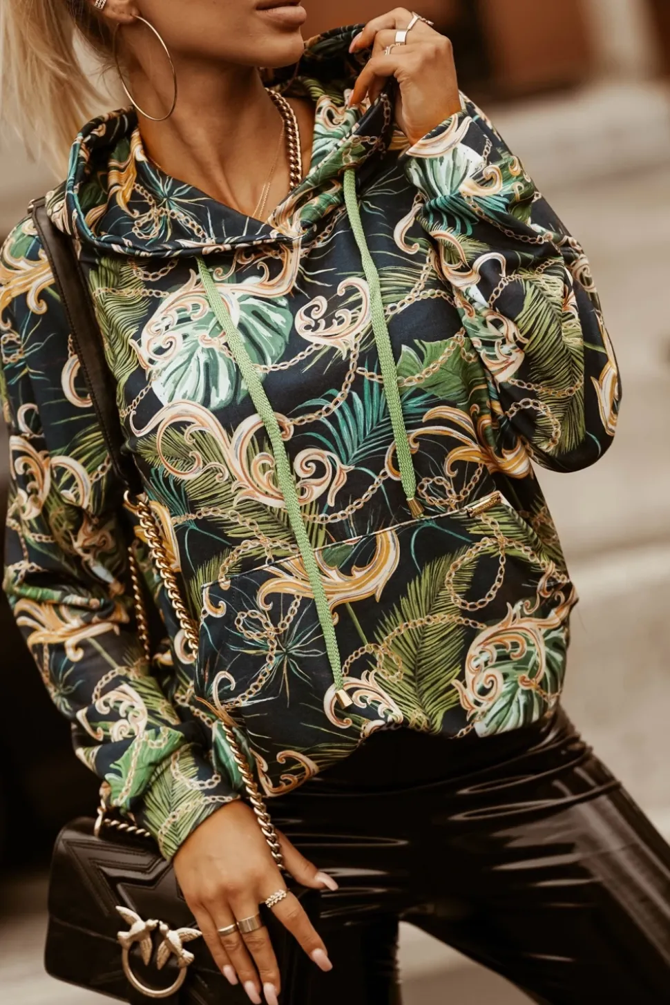 BLUZA KANGURKA Z KAPTUREM