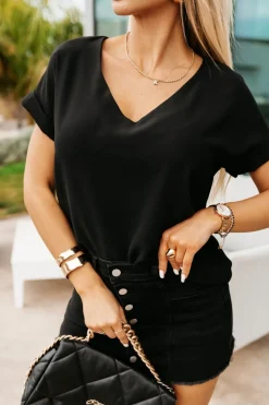 BLUZKA AMORE Z DEKOLTEM W SEREK CZARNA