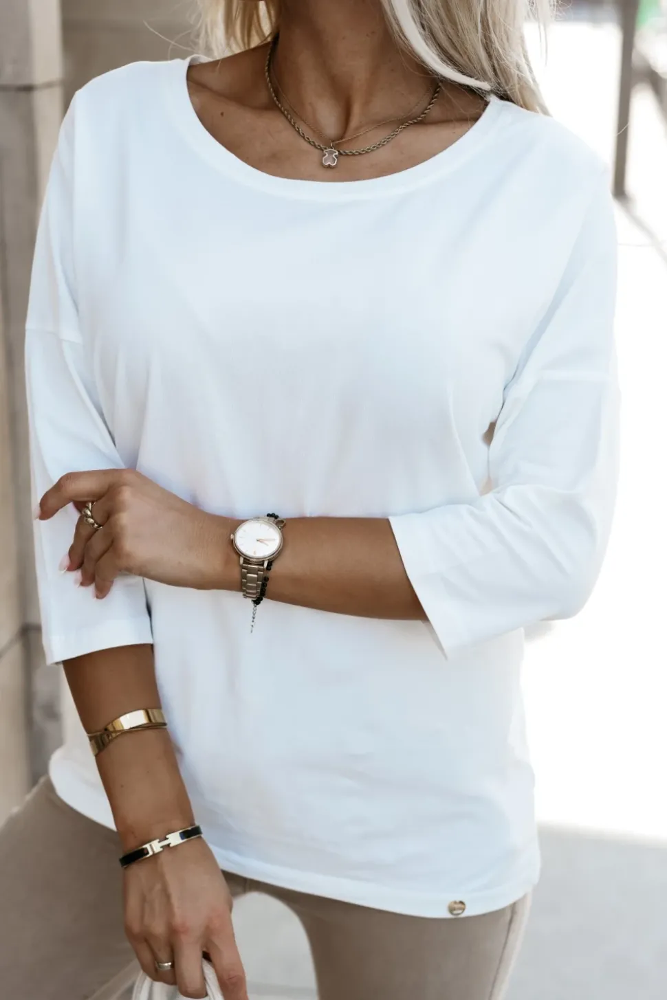 BLUZKA BAWEŁNIANA RICCI Z DEKOLTEM W ŁÓDKĘ Z RĘKAWEM 3/4 BIAŁA