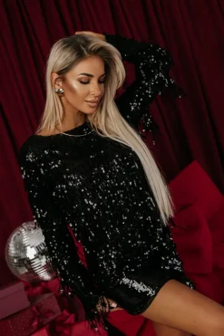 BLUZKA CEKINOWA GIORGIA Z FRĘDZLAMI CZARNA