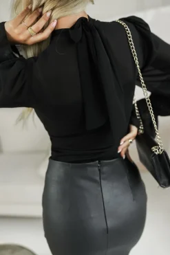 BLUZKA ELEGANCKA WIĄZANA Z TYŁU CZARNA