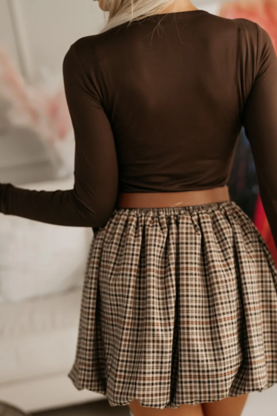 BLUZKA HELEN BASIC Z DŁUGIM RĘKAWEM CZEKOLADOWA