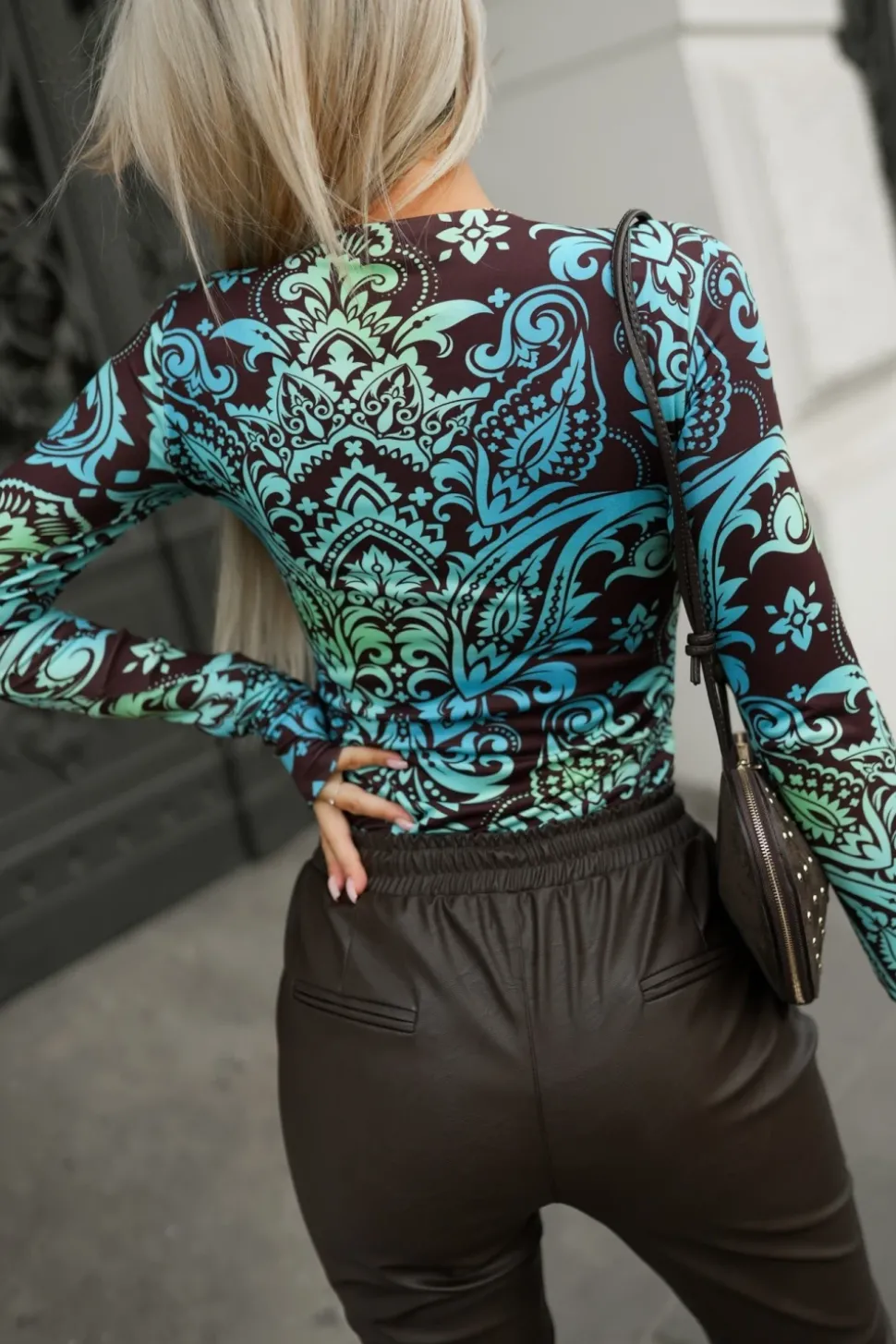 BLUZKA HELEN BASIC Z DŁUGIM RĘKAWEM ETNO BRĄZOWO-TURKUSOWA