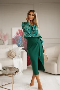 BLUZKA KOSZULOWA ALICE Z LEJĄCYM DEKOLTEM TYPU WODA ZIELONO-BEŻOWA W KWIATY