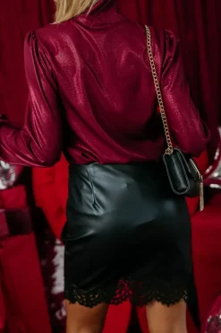 BLUZKA KOSZULOWA BROKATOWA ANNA Z KRAWATKĄ BURGUNDOWA