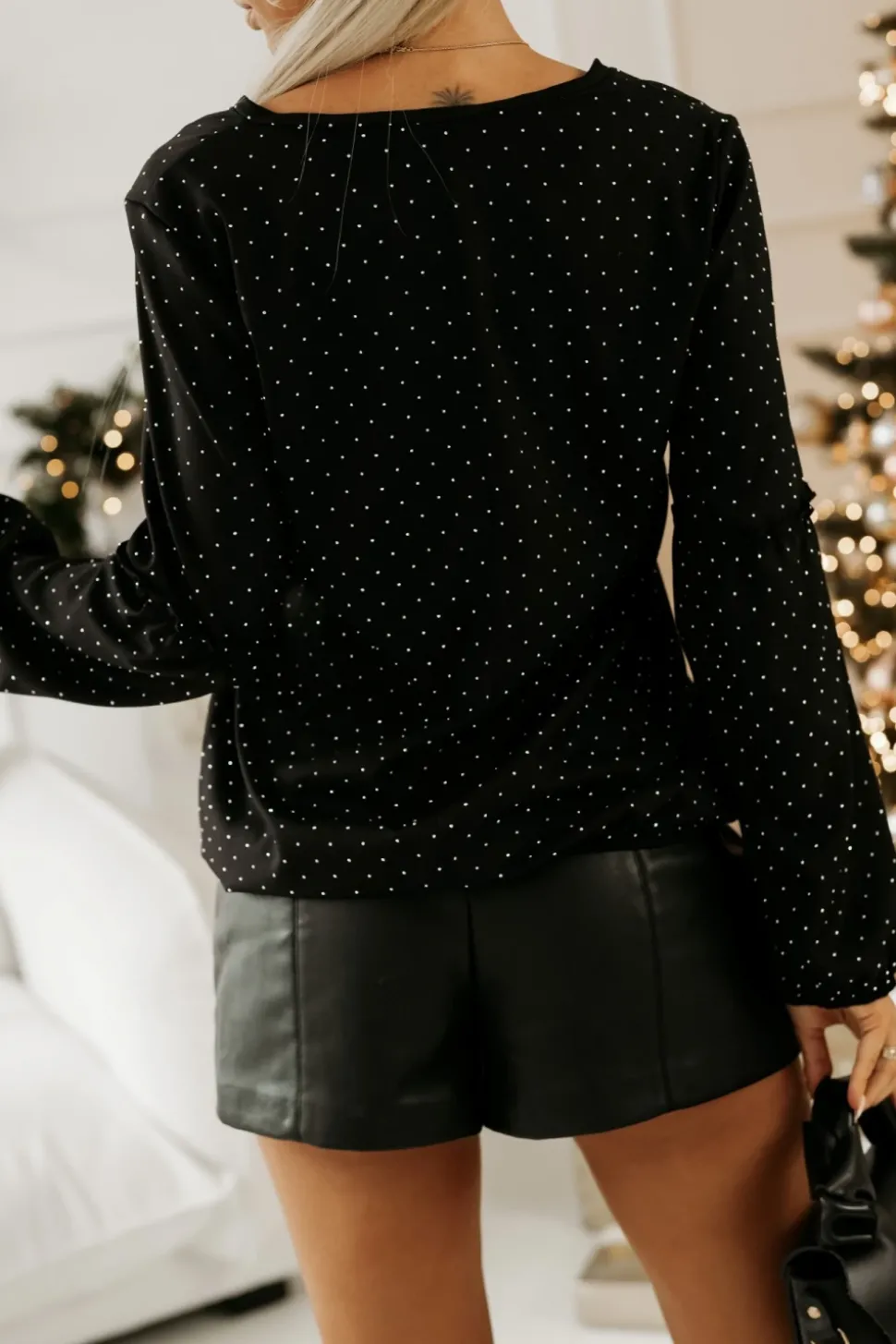 BLUZKA KOSZULOWA DIANA ZDOBIONA SREBRNYMI CYRKONIAMI CZARNA