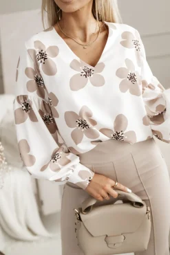 BLUZKA KOSZULOWA ISABEL Z SZEROKIMI RĘKAWAMI ECRU W BEŻOWE KWIATY