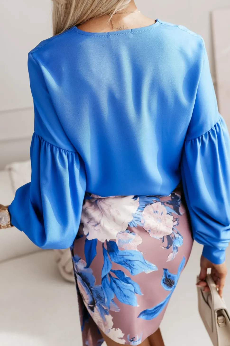 BLUZKA KOSZULOWA ISABEL Z SZEROKIMI RĘKAWAMI NIEBIESKA