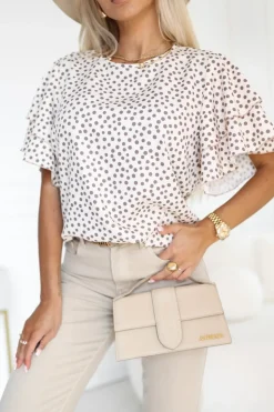 BLUZKA KOSZULOWA LAMBI Z MOTYLKOWYM RĘKAWEM W GROSZKI BEŻOWO-BRĄZOWA