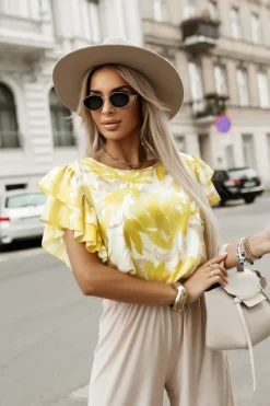 BLUZKA KOSZULOWA LAMBI Z MOTYLKOWYM RĘKAWEM ECRU-ŻÓŁTA W KWIATY