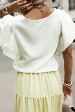 BLUZKA KOSZULOWA LAMBI Z MOTYLKOWYM RĘKAWEM BIAŁA