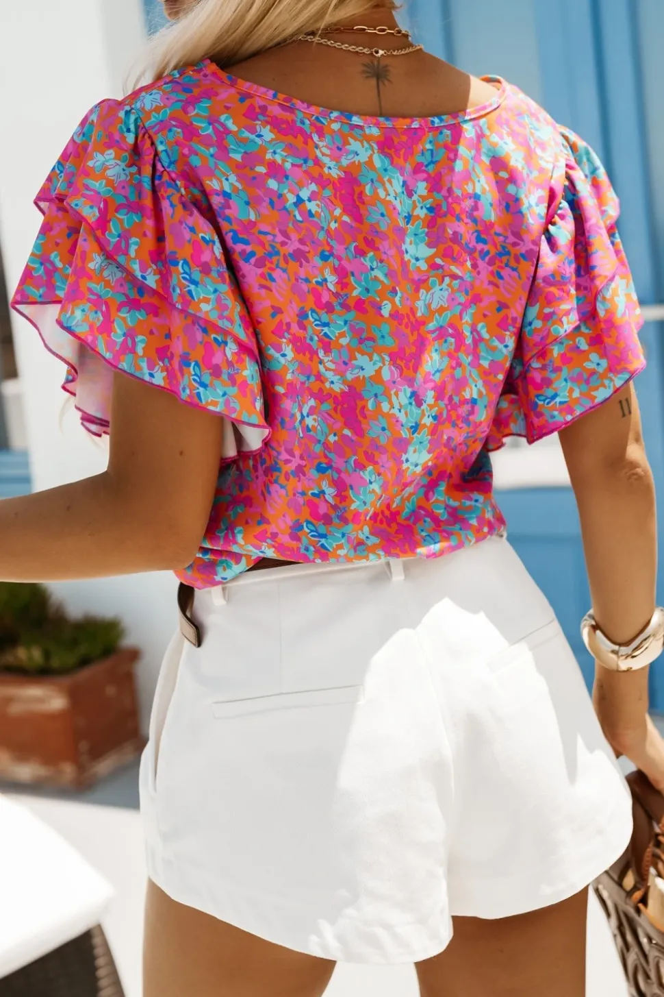 BLUZKA KOSZULOWA LAMBI Z MOTYLKOWYM RĘKAWEM MULTIKOLOROWA W KWIATY