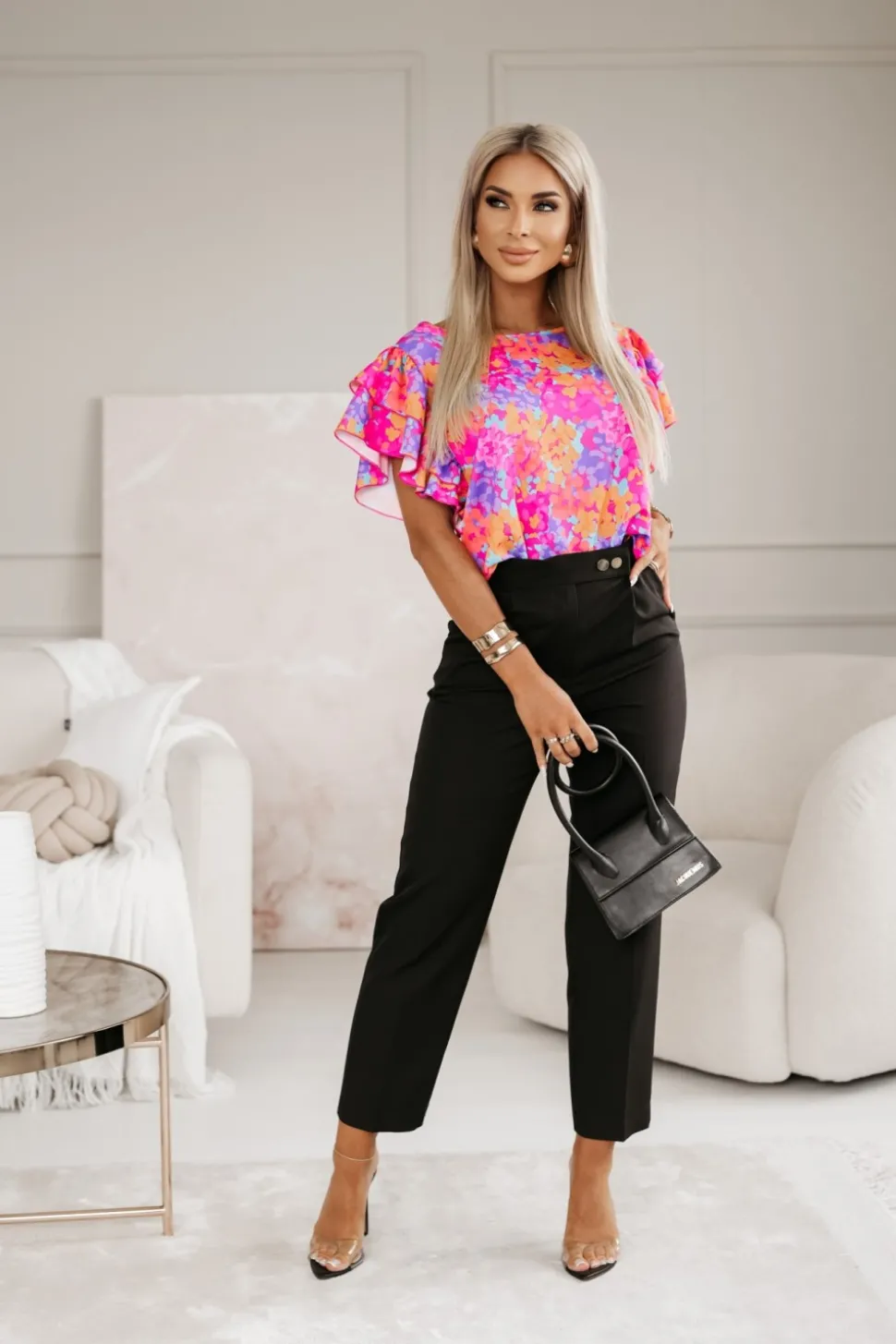 BLUZKA KOSZULOWA LAMBI Z MOTYLKOWYM RĘKAWEM POMARAŃCZOWO-RÓŻOWA W KWIATY