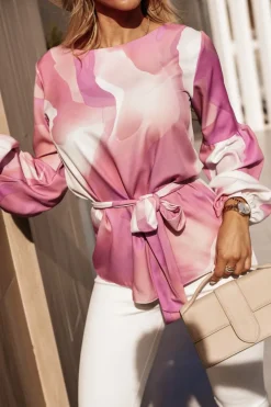 BLUZKA KOSZULOWA NINA Z OZDOBNYM PASKIEM RÓŻOWO-ŚMIETANKOWA