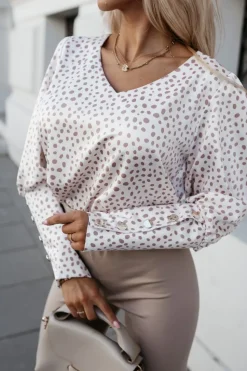 BLUZKA KOSZULOWA RITZ Z ELEGANCKIMI MANKIETAMI BEŻOWA W KROPKI