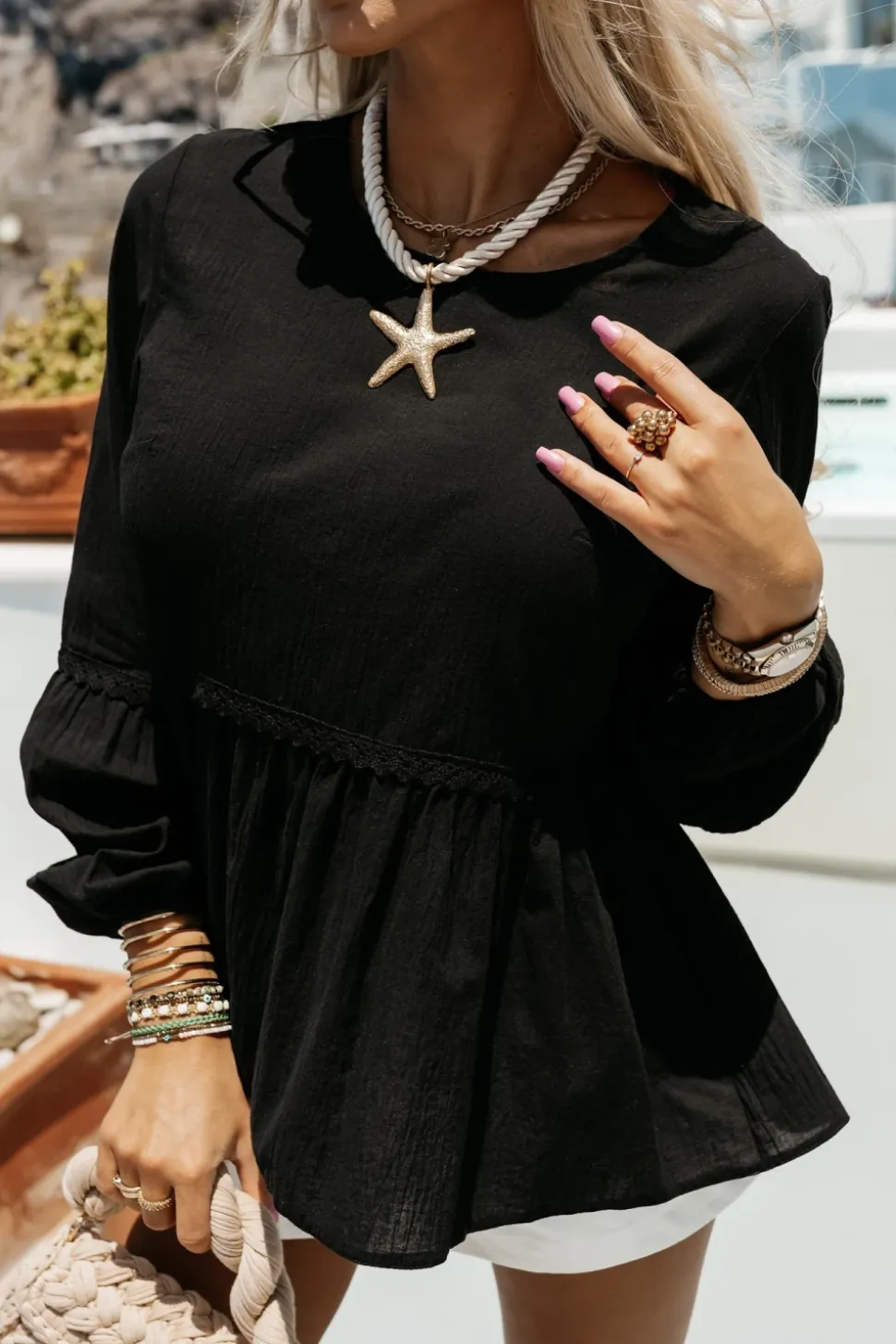 BLUZKA MUŚLINOWA SOPHIE Z FALBANKĄ CZARNA