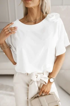 BLUZKA PENELOPE Z OZDOBNĄ RÓŻĄ BIAŁA