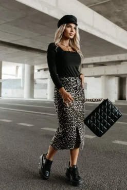 SPÓDNICA JEANSOWA MIDI Z ROZCIĘCIEM Z PRZODU PANTERA ECRU-CZARNA