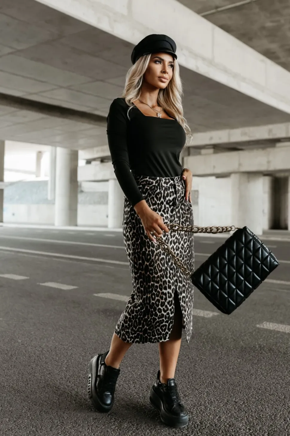 SPÓDNICA JEANSOWA MIDI Z ROZCIĘCIEM Z PRZODU PANTERA ECRU-CZARNA