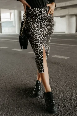 SPÓDNICA JEANSOWA MIDI Z ROZCIĘCIEM Z PRZODU PANTERA ECRU-CZARNA