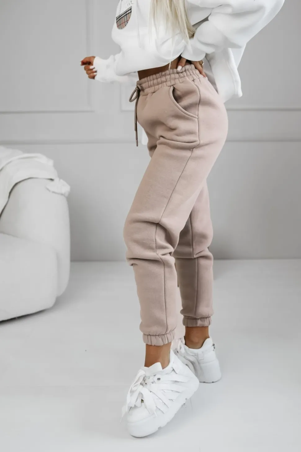 SPODNIE DRESOWE ELISABETH OCIEPLANE Z GUMĄ W PASIE BEŻOWE