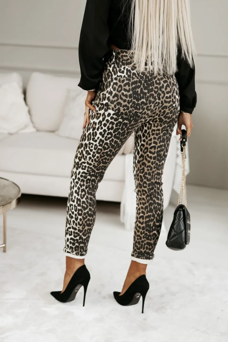 SPODNIE JEANSOWE Z MOTYWEM PANTERKI ECRU-CZARNE