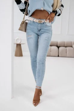 SPODNIE JEANSOWE ZE ŚREDNIM STANEM Z PASKIEM W KOMPLECIE JASNY JEANS