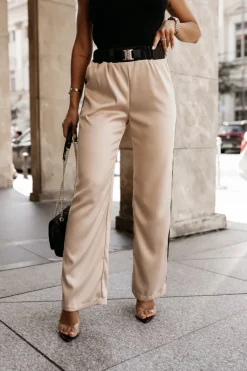 SPODNIE SATYNOWE NA GUMĘ Z OZDOBNYM LAMPASEM BEŻOWO-CZARNE