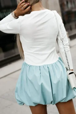 SUKIENKA MINI ANGEL BOMBKA Z WISKOZY BIAŁO-MIĘTOWA