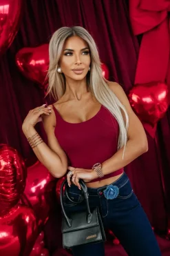 TOP GIORGIA Z WYCIĘCIEM NA PLECACH BURGUDNOWY