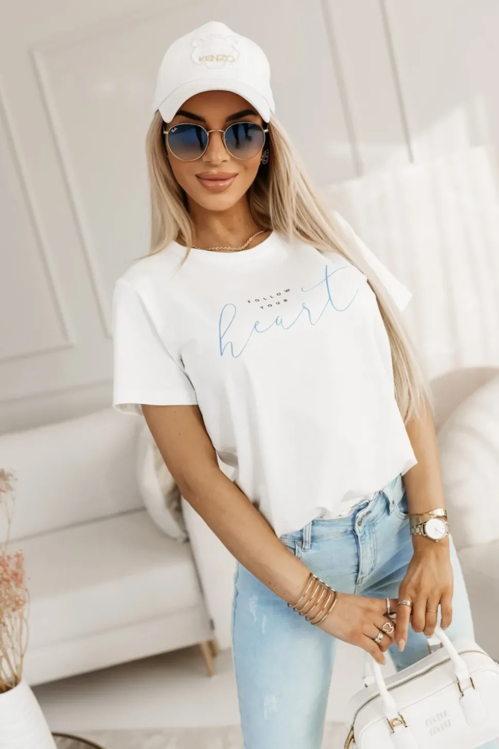 T-SHIRT Z NADRUKIEM FOLLOW YOUR HEART BIAŁY