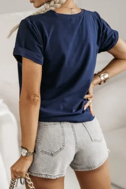 T-SHIRT Z NAPISEM PROSECCO GRANATOWY